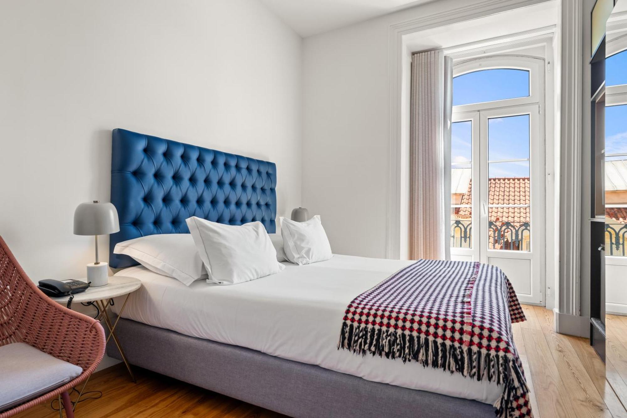 Family Room,1705024889:JPEG